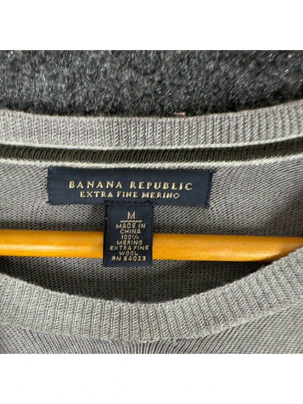 Banana Republic Sweater Pullover Men M Medium Gray Knit Wool Long Sleeve Soft
